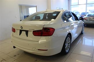 2014 BMW 320i - Thumbnail