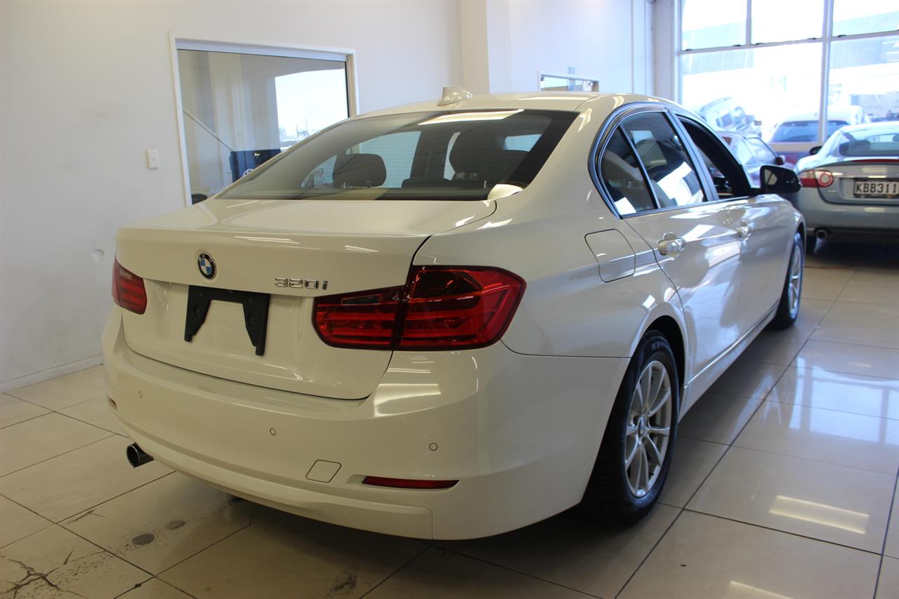 2014 BMW 320i