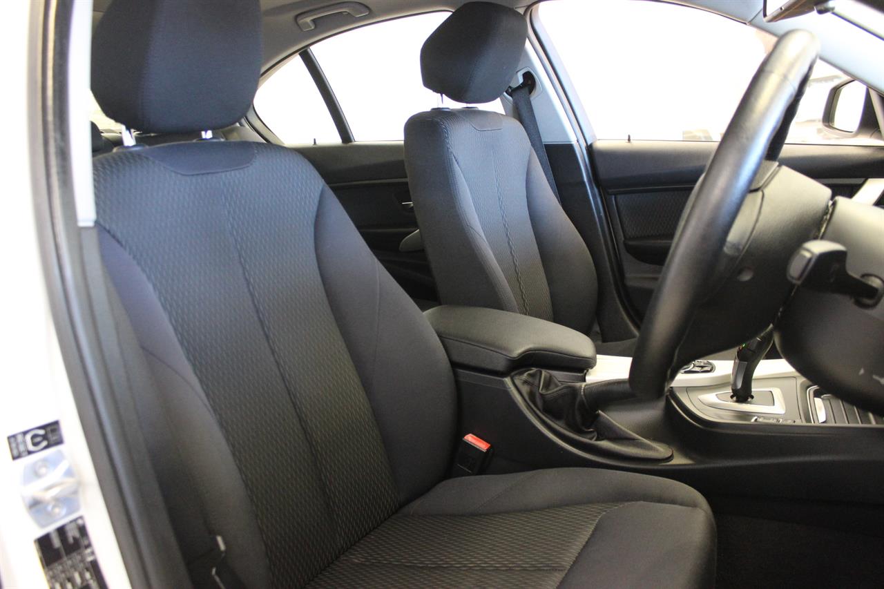 2014 BMW 320i