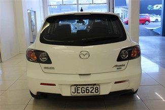 2009 Mazda Axela - Thumbnail