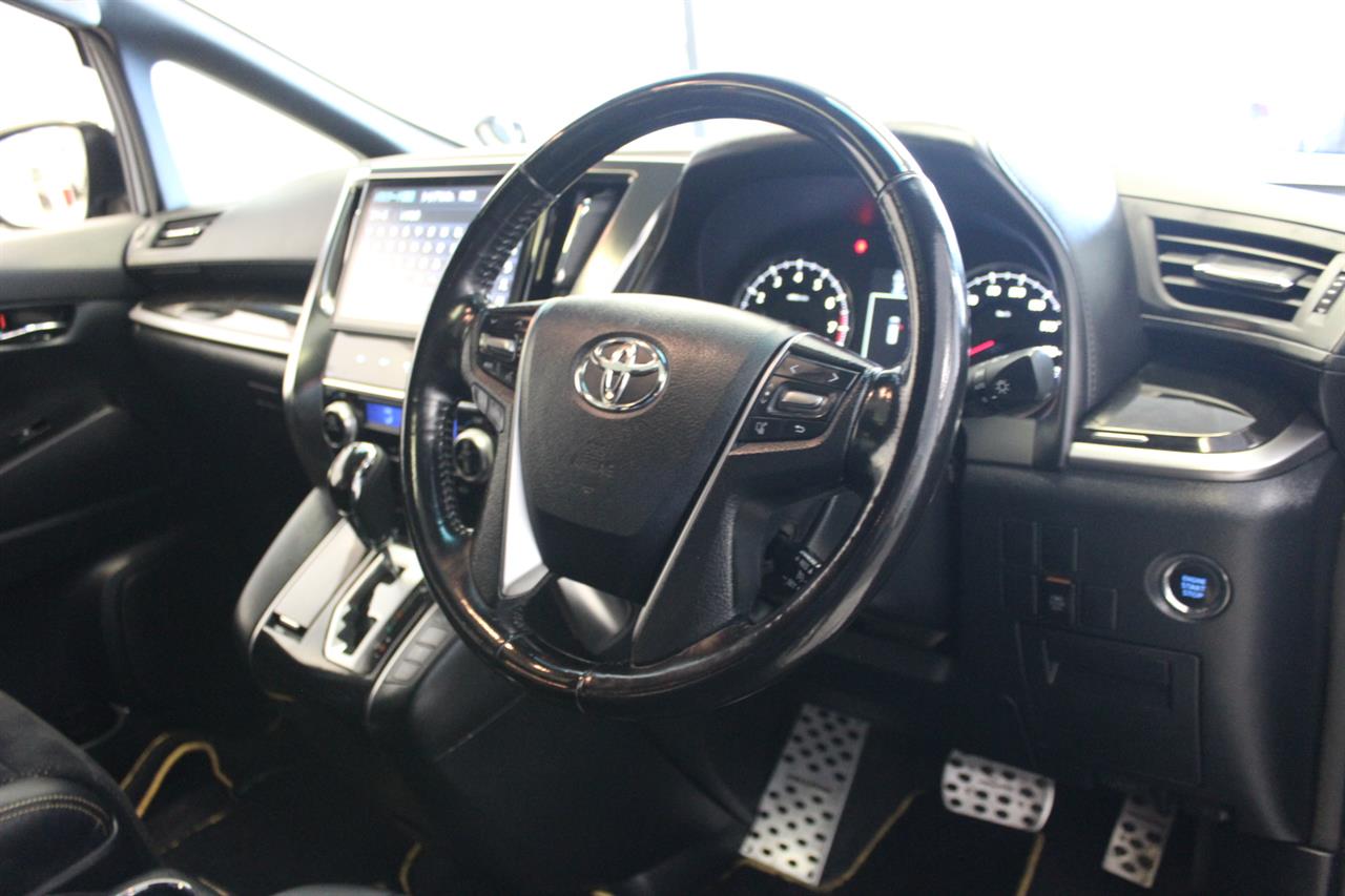 2017 Toyota Vellfire