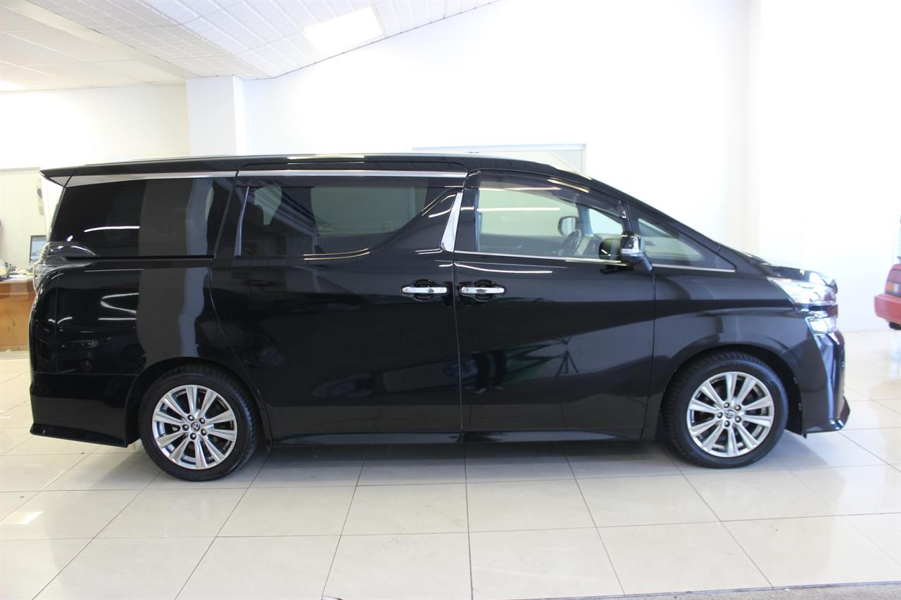 2017 Toyota Vellfire
