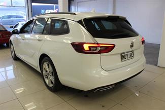 2020 Holden Commodore - Thumbnail