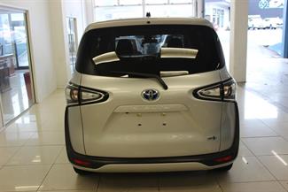 2019 Toyota Sienta - Thumbnail