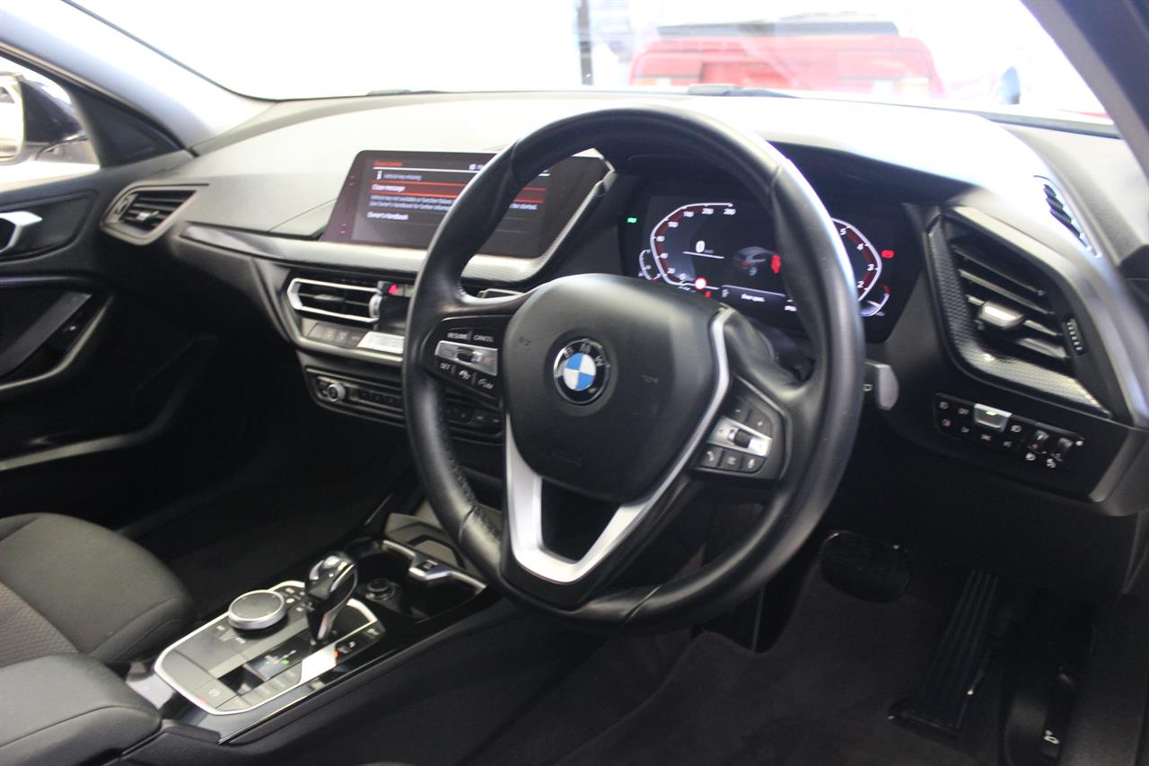 2019 BMW 118i