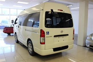 2017 Toyota Hiace - Thumbnail