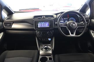 2018 Nissan Leaf - Thumbnail