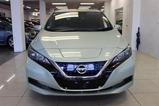 2018 Nissan Leaf - Thumbnail