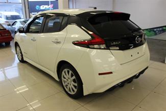 2017 Nissan Leaf - Thumbnail