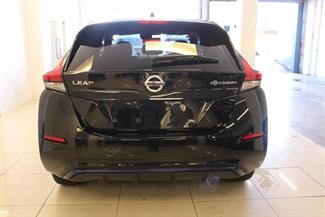 2019 Nissan Leaf - Thumbnail