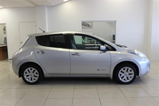 2016 Nissan Leaf - Thumbnail