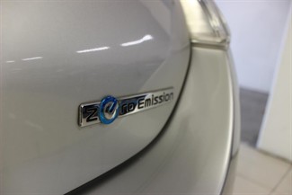 2016 Nissan Leaf - Thumbnail