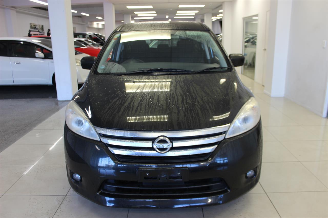 2011 Nissan LAFESTA