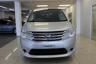 2014 Nissan Serena - Thumbnail