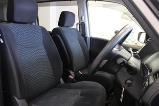 2014 Nissan Serena - Thumbnail
