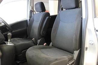 2014 Nissan Serena - Thumbnail